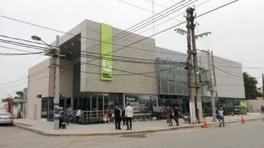 cierran la sucursal de banco provincia en derqui por coronavirus