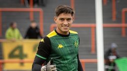 Luis Ingolotti muestra el pulgar arriba por la renovación en Aldovisi.