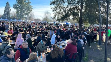 En 2024 la Fiesta del Locro convocó a más de 15 mil personas en Zelaya.&nbsp;