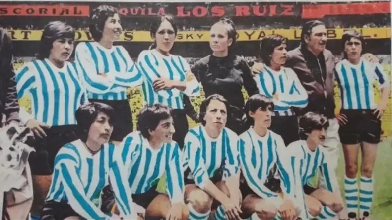 Las Pionera le ganaron 4 a 1 a Inglaterra en la Copa dle Mundo de 1971. (lLN).