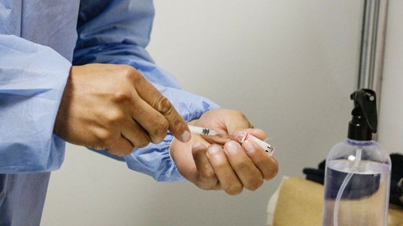 VACUNAS. Este sábado se aplicaron 2.341 dosis en los seis centros de vacunación..