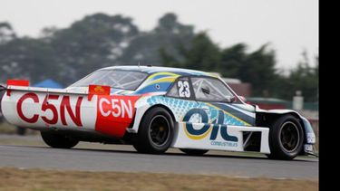 Pechito López estableció el nuevo récord del trazado y se aseguró la pole position con la Dodge..