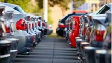 A partir de noviembre los autos nuevos van a comenzar a pagar impuesto al lujo desde 42000000 Los detalles