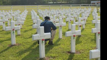 MEMORIA. El cenotafio reúne 649 cruces para recordar a los caídos en la guerra del Atlántico Sur..