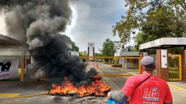 Protesta por despidos en Johnson´s