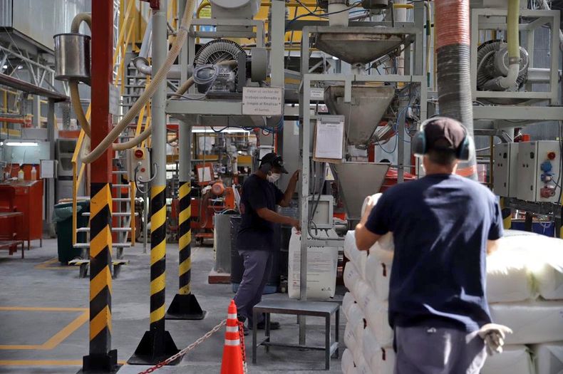 INDUSTRIA. El sector sufrió una fuerte caída y bajan las expectativas de recuperación.