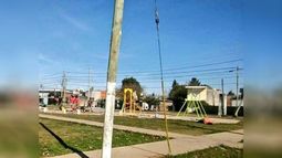 JUEGOS. Los vecinos mostraron los nuevos juegos en una de las plazas. .