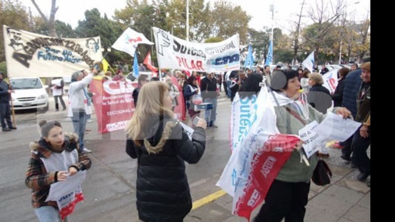RECLAMO. La marcha de ayer fue la primera contra Ducoté..