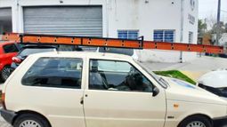 Los falsos trabajadores utilizaban un vehículo con carteles de TelViso. Los falsos trabajadores utilizaban un vehículo con carteles de TelViso.