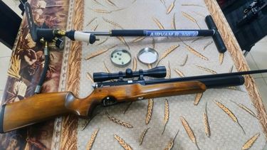 El arma con el que el sujeto habría asesinado al gato de su vecino. El arma con el que el sujeto habría asesinado al gato de su vecino.