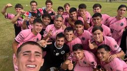 SELFIE. La Reserva de Real Pilar posa tras la gran victoria en Comunidad Deportiva. SELFIE. La Reserva de Real Pilar posa tras la gran victoria en Comunidad Deportiva.