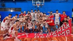 Sportivo Pilar celebró el trinfo en Versailles con el estreno decisivo de José Torrens.