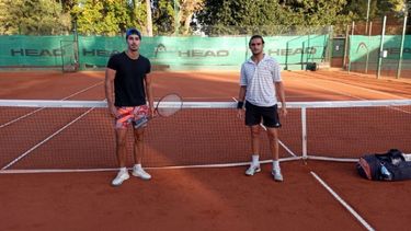 CHOQUE. Etchevere y De Marco jugaron el primer cruce de cuartos..