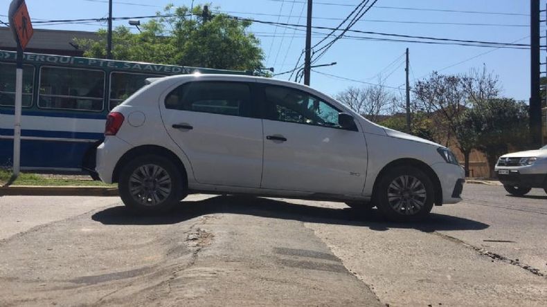 DAÑADA. La esquina de Márquez y Camilo Costa..