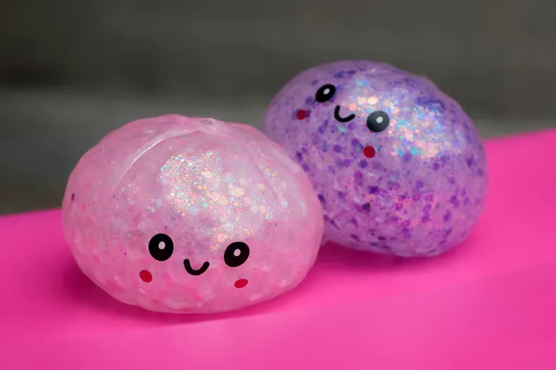 El Gobierno prohibió la venta de los juguetes blandos “squishy”. (LN).