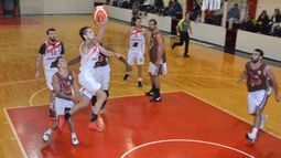 FACU CONDUCCIÓN. Romani llevó los hilos del Rancho y también goleó..