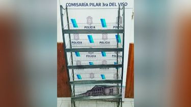 robo mobiliario del deposito del hospital falcon y fue detenido