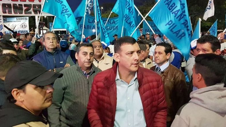 REFERENTE. Agüero acompaño a Lavagna.