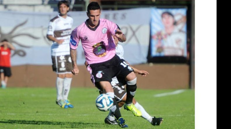 A sus 30 años, Santiago Bianchi acumula 26 goles en el fútbol argentino..