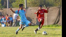 El Mono Arce volvió a Villa Rosa y demostró por qué es considerado uno de los mejores laterales del torneo..