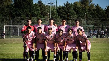 DEBUT. El once inicial de la reserva de Real Pilar que goleó el jueves por la mañana.