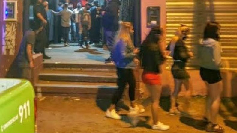 Napoleón está ubicado en el barrio La Esmeralda..
