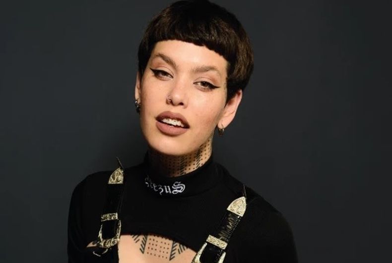 Ana Devin tiene 36 años.