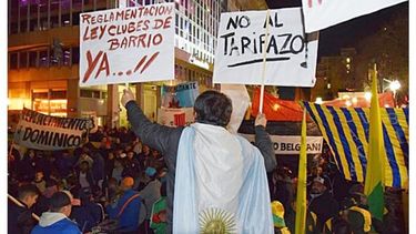 EN RIESGO. Los clubes de barrio vuelven a reclamar contra el tarifazo eléctrico..