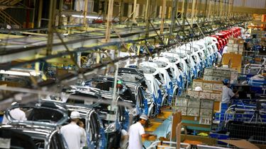 PARA ABAJO. López destacó la caída de la construcción y el sector automotriz. &nbsp;