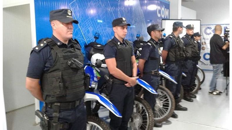 MOTORIZADOS. Se presentaron las motos que se suman al patrullaje..