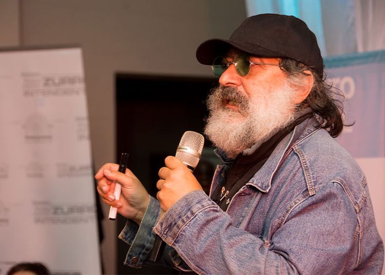 Pedro Saborido llega este viernes al teatro municipal.
