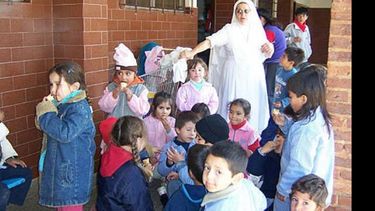 El Hogar contiene, alimenta y educa a cientos de chiquitos de los barrios Monterrey y Rivera Villate..