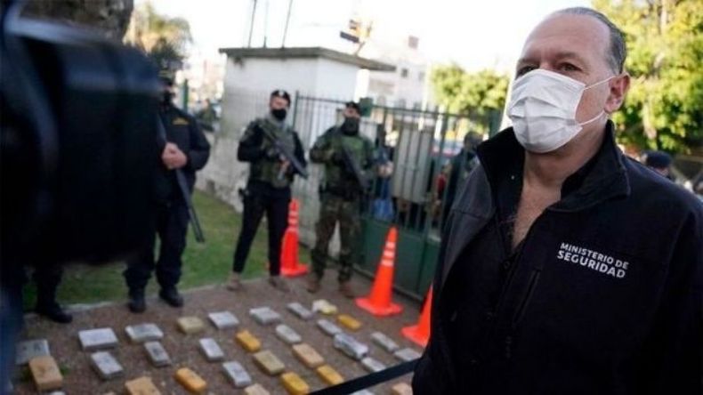 Sergio Berni encabezó el anuncio de los resultados..