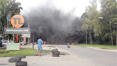 (Foto: Tránsito en Pilar). .