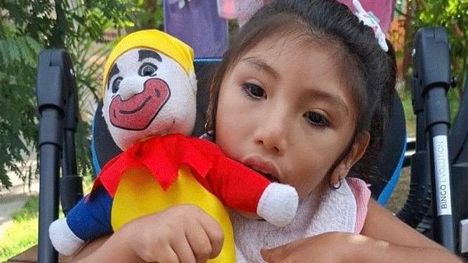 TODOS POR NURIA. La niña necesita apoyo de los pilarenses.