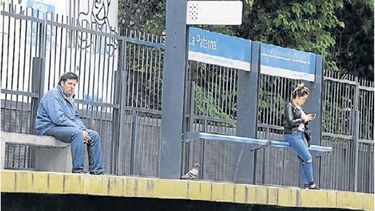 CERRADA. La estación La Paternal no tendrá parada..