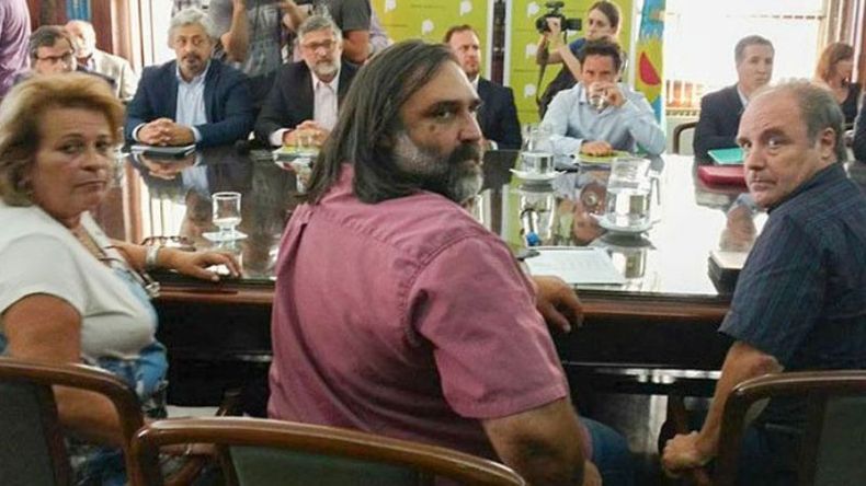 RECLAMO. Los docentes definen si vuelven las clases tras las vacaciones..