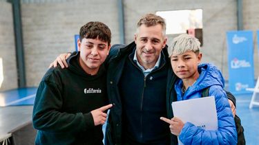 JÓVENES. Achával lanzó el programa, destinado a estudiantes secundarios.