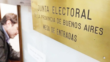 La Defensoría del Pueblo en la Provincia de Buenos Aires recordó que quienes sean candidatos en las elecciones tendrán que presentar declaraciones juradas.