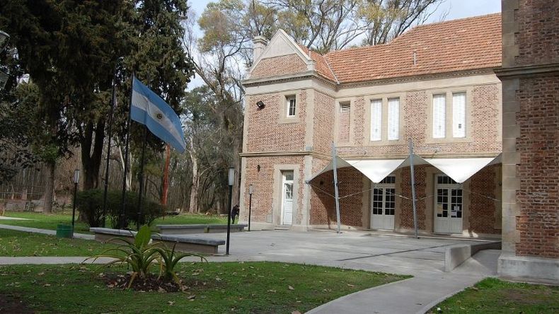 6 carreras universitarias alberga el Instituto Pellegrini..