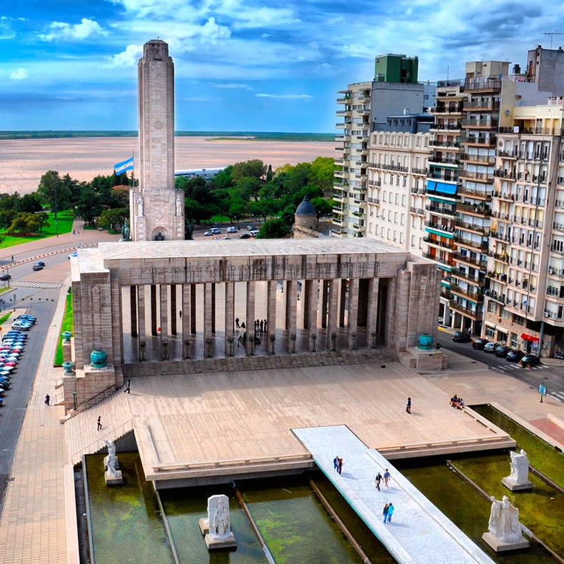 Vista aérea del Monumento a la Bandera. (disfrutarrosario.com). png
