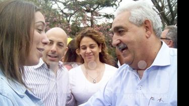 JUNTOS. Giménez con Vidal, Ducoté y Zakhem, el sábado, en la plaza..