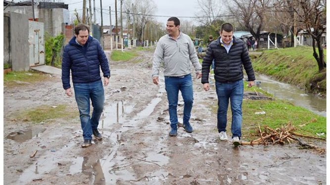 BARRO. Candidatos en Agustoni..