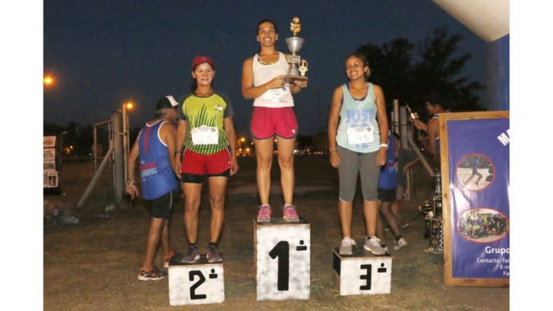 DAMAS. Cabrera, Argüello y Otamendi, en el podio de los 8K..