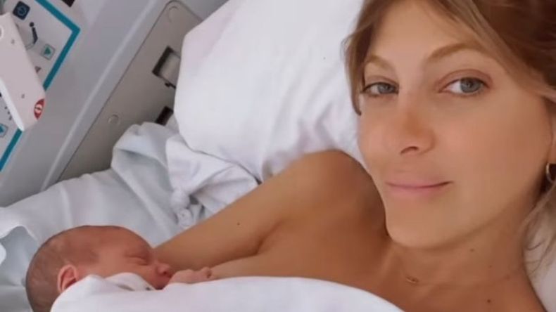 Cande Ruggeri junto a la pequeña Vita, fruto de su amor con Nicolás Maccari. .