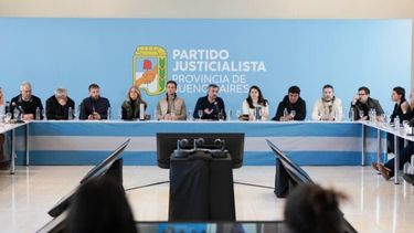 ENCUENTRO. La cumbre de San Vicente fue previa al congreso partidario del próximo sábado.