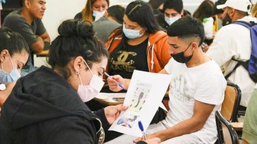 EMPLEO Y FORMACIÓN. Los jóvenes que participaron del programa en el Pellegrini..
