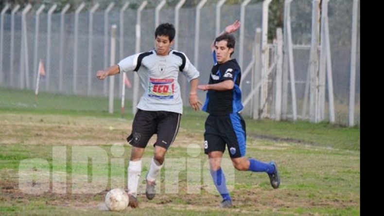 Flecha Azul empezó con altibajos el Apertura. Hoy buscará un triunfo para afirmarse..
