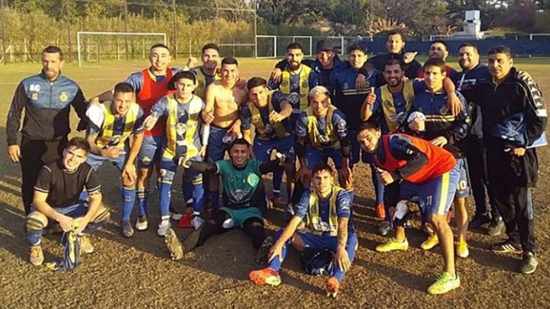 Real Metalúrgico festejó un trabajoso triunfo ante Villa Rosa..