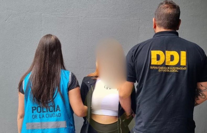 La viuda negra fue detenida en el barrio de Flores.